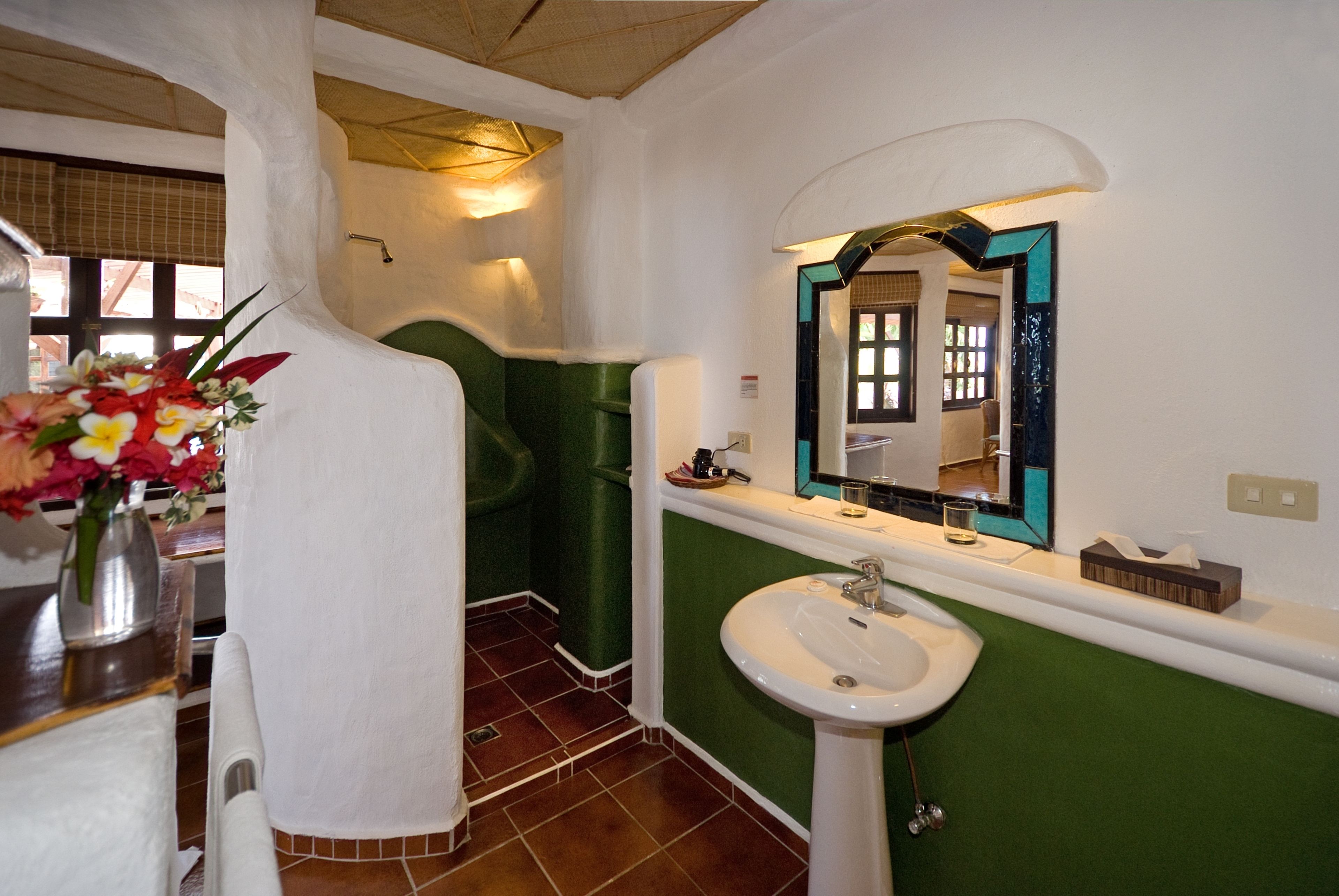 shower, free toiletries, towels