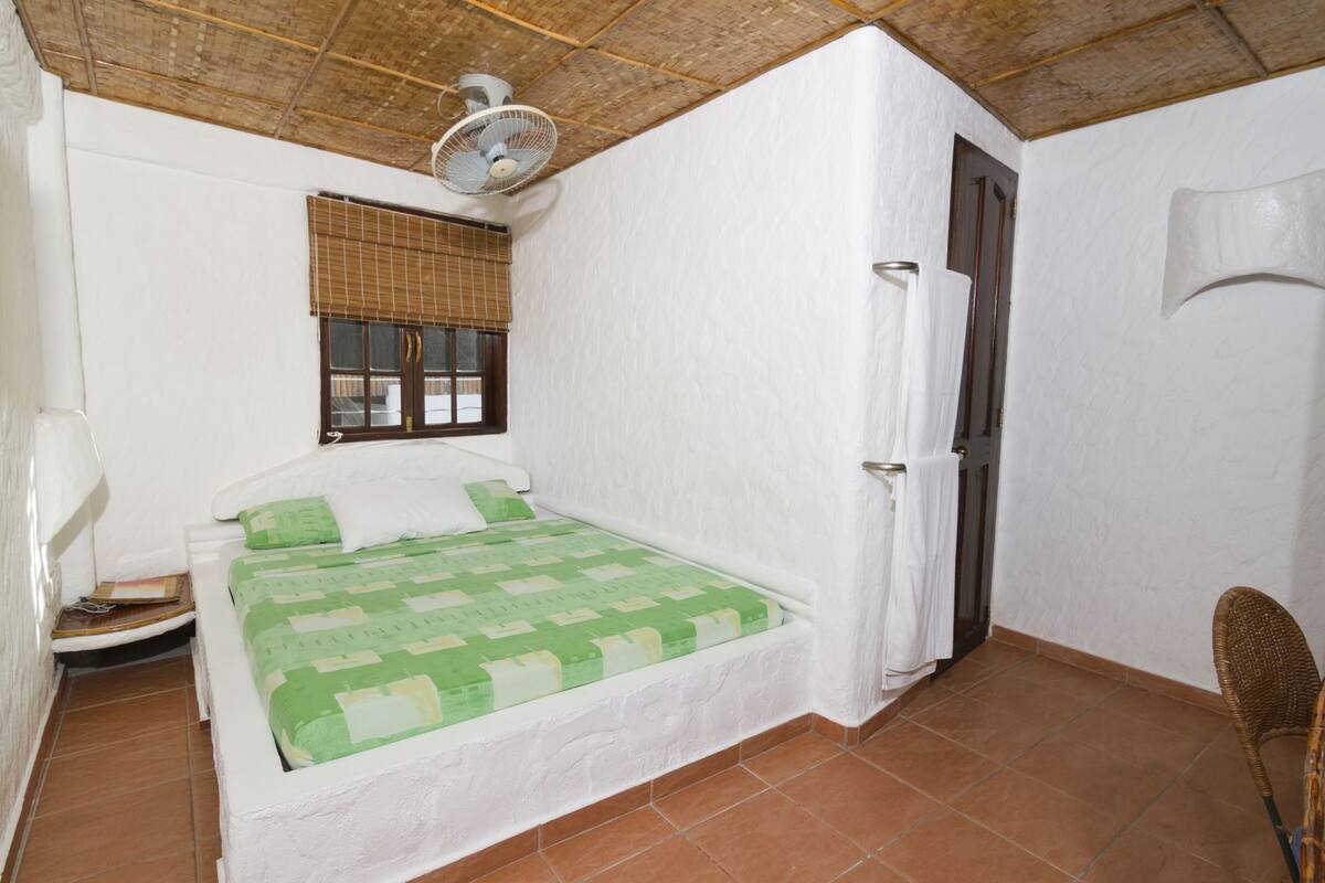 Chambre Junior (Deluxe) | Minibar, coffre-fort, bureau, accès au Wi-Fi (inclus)