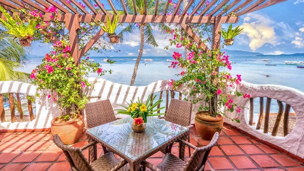 Terrace/patio - Atlantis Dive Resort Puerto Galera (Puerto Galera)