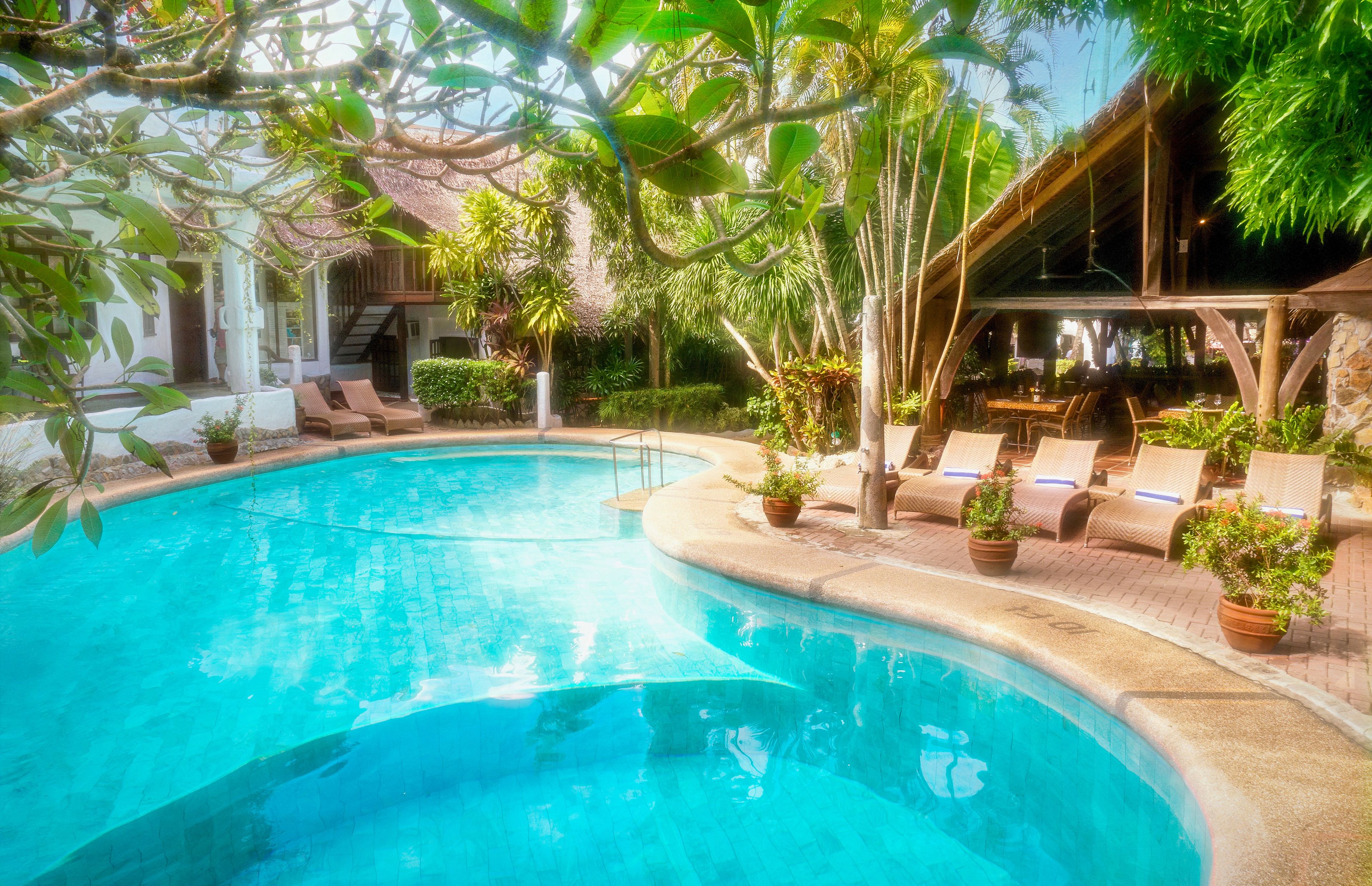 outdoor pool, pool loungers