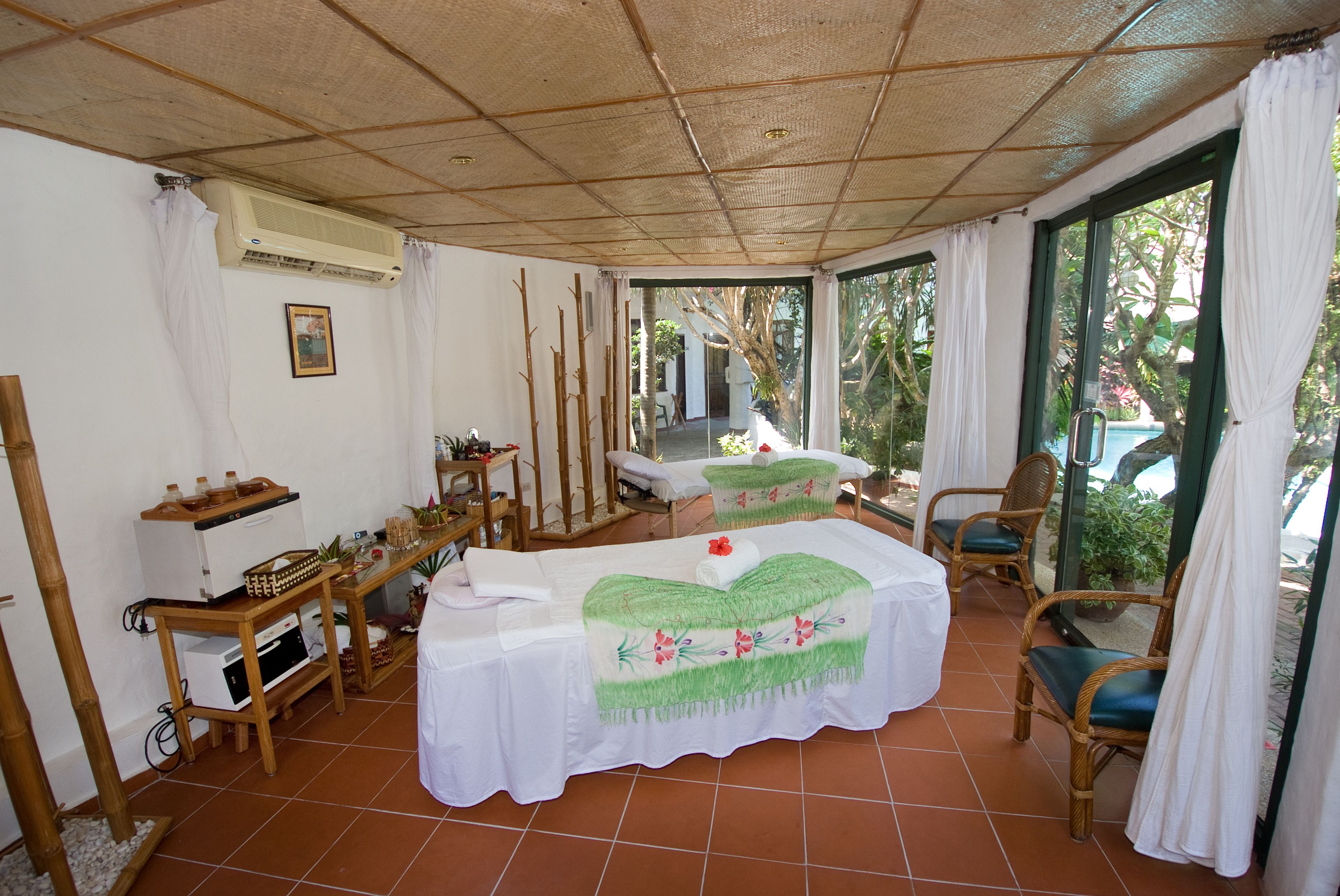 body treatments, hot stone massages, deep-tissue massages