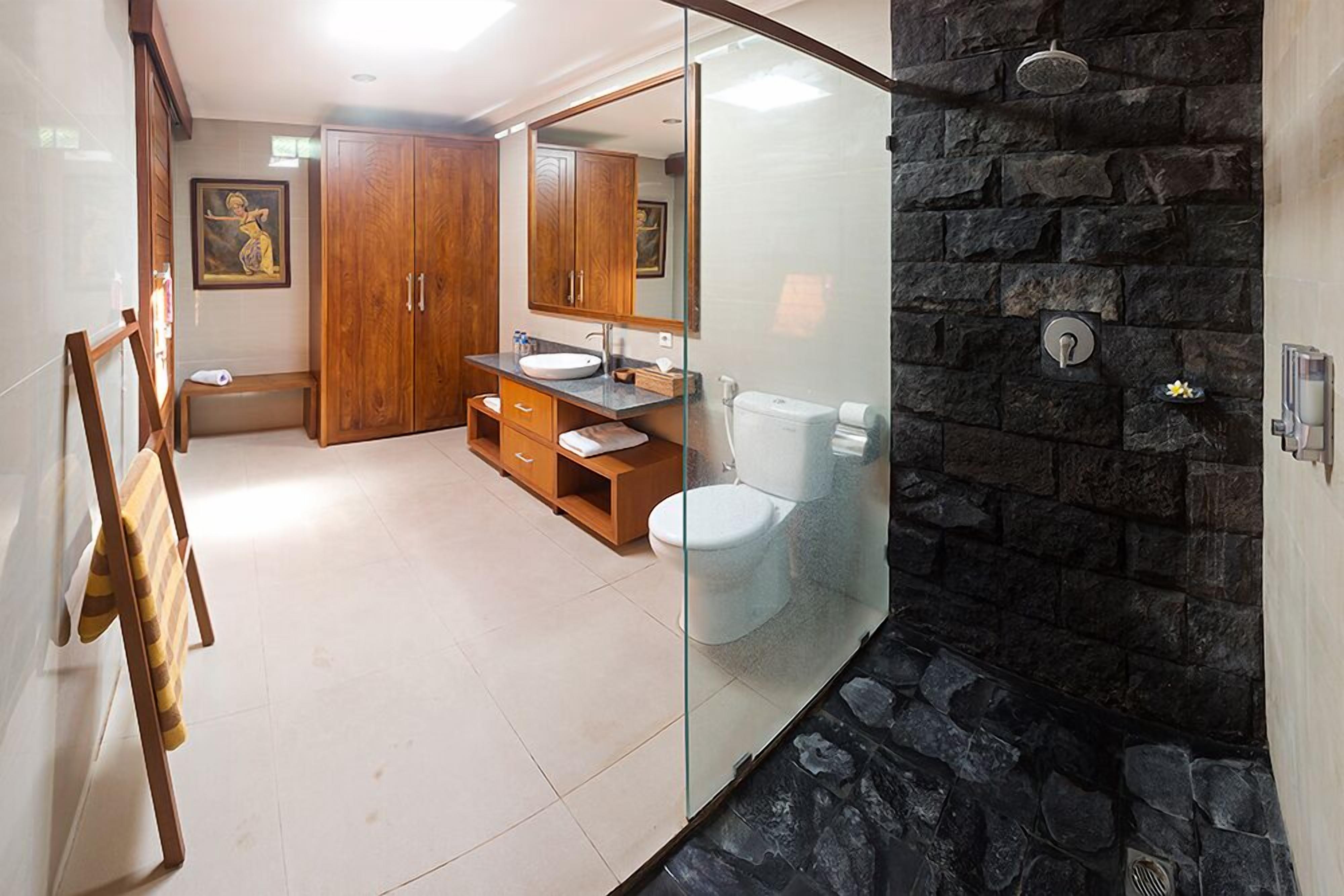 exclusive double room | 1 bedroom, in-room safe, desk, blackout curtains