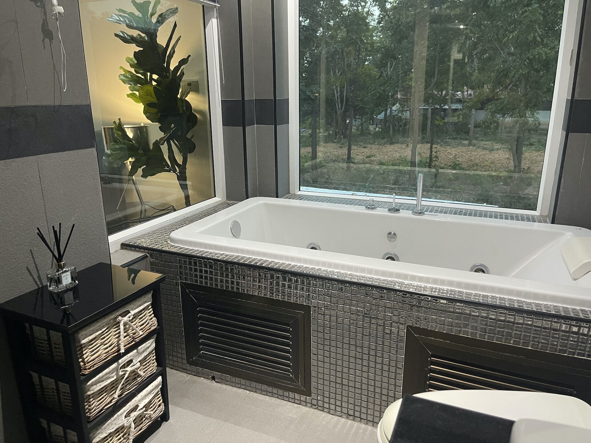 Bathtub spa pribadi