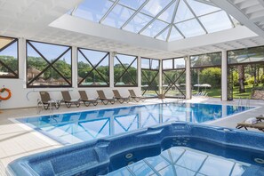 室內 Spa 池