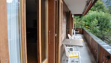 Apartment, 3 Bedrooms, Balcony (Jungfrau) | Balcony view