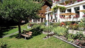 Front of property - Chalet Miravalle (Lauterbrunnen)