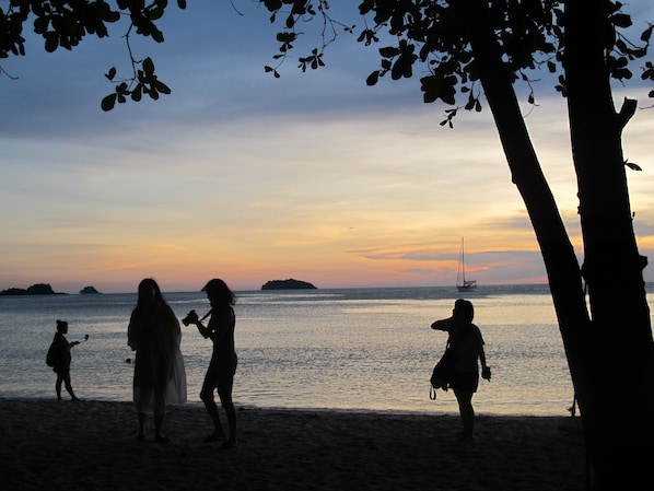 Beach nearby, sun loungers, beach umbrellas, beach towels