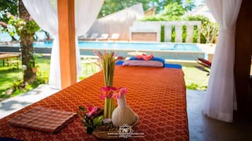 Couples treatment room(s), Thai massages, manicures and pedicures