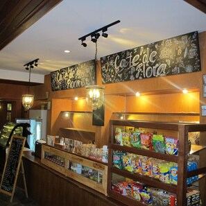 Coffee shop