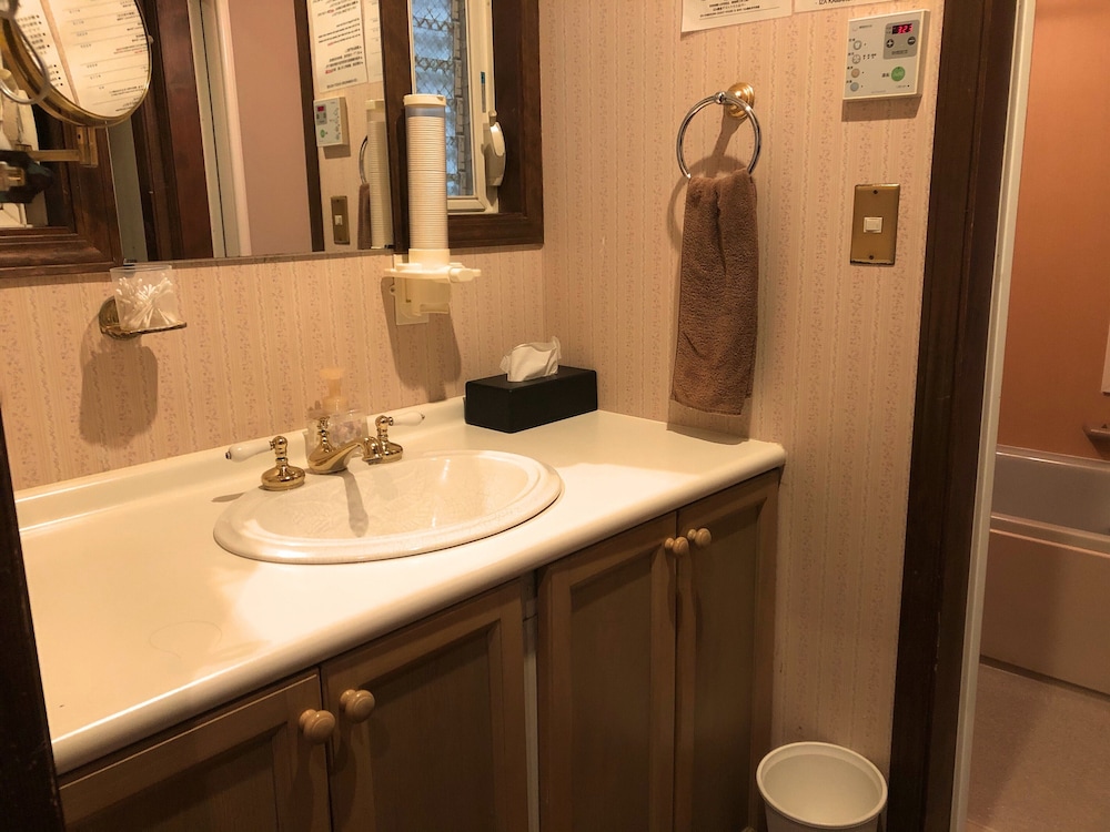 Iza Kamakura Guest House & Bar by null