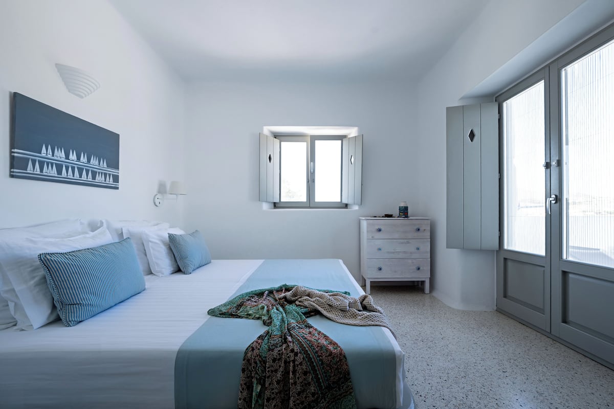 Villa Superior, idromassaggio, vista mare | Biancheria da letto di alta qualità, materassi a doppio strato
