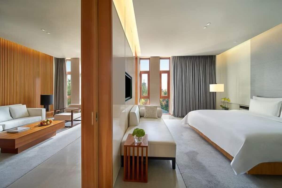 1 bedroom, minibar, in-room safe, individually decorated