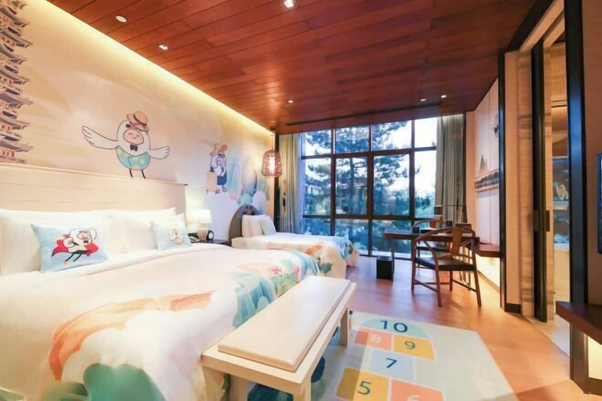 1 bedroom, minibar, in-room safe, individually decorated