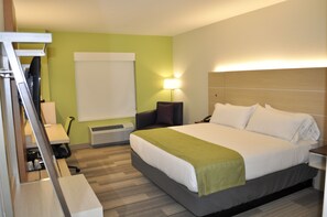 Desk, iron/ironing board, free rollaway beds, free WiFi - Holiday Inn Express & Suites Price by IHG (Price)