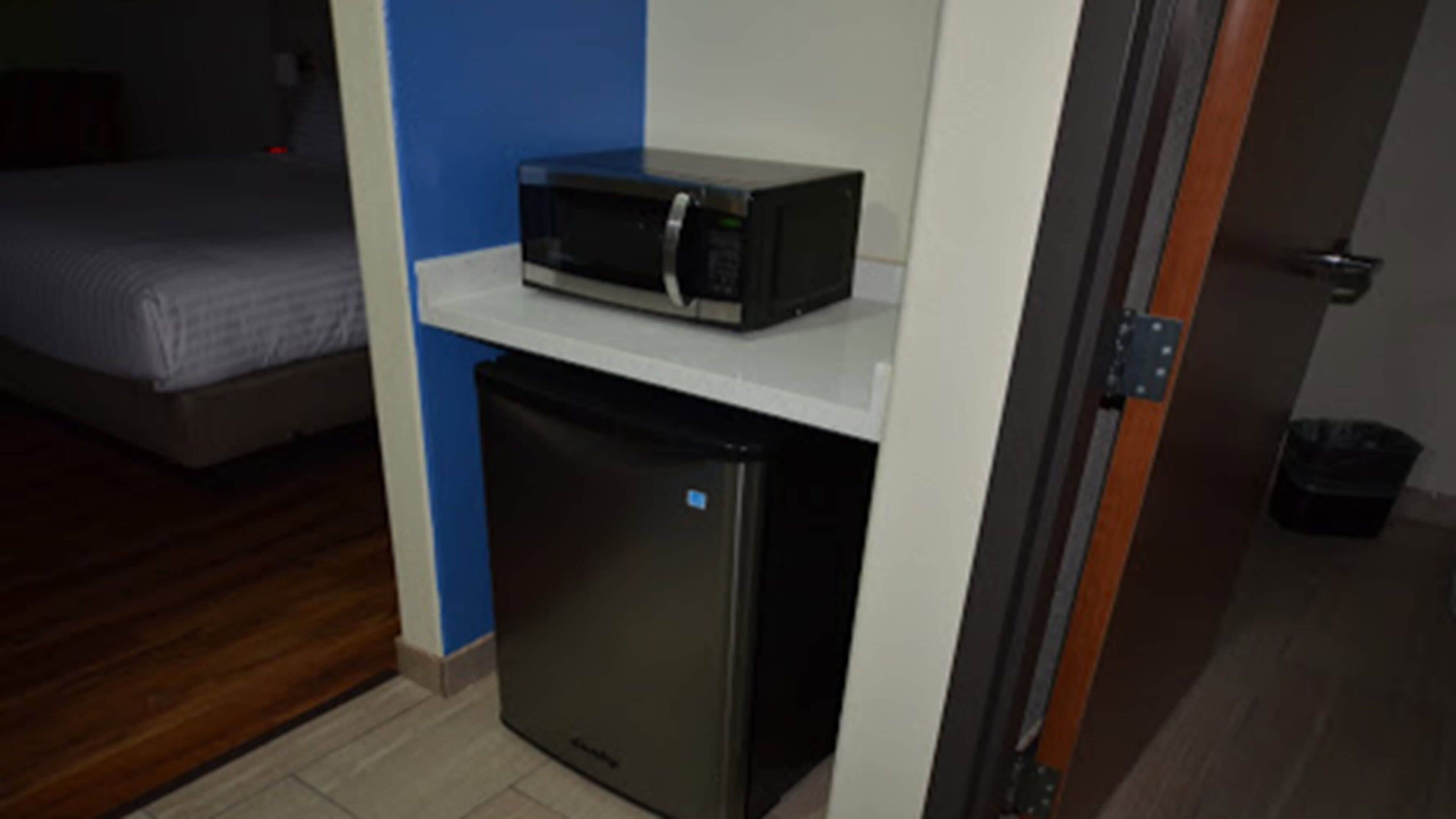 1 bedroom, in-room safe, desk, iron/ironing board