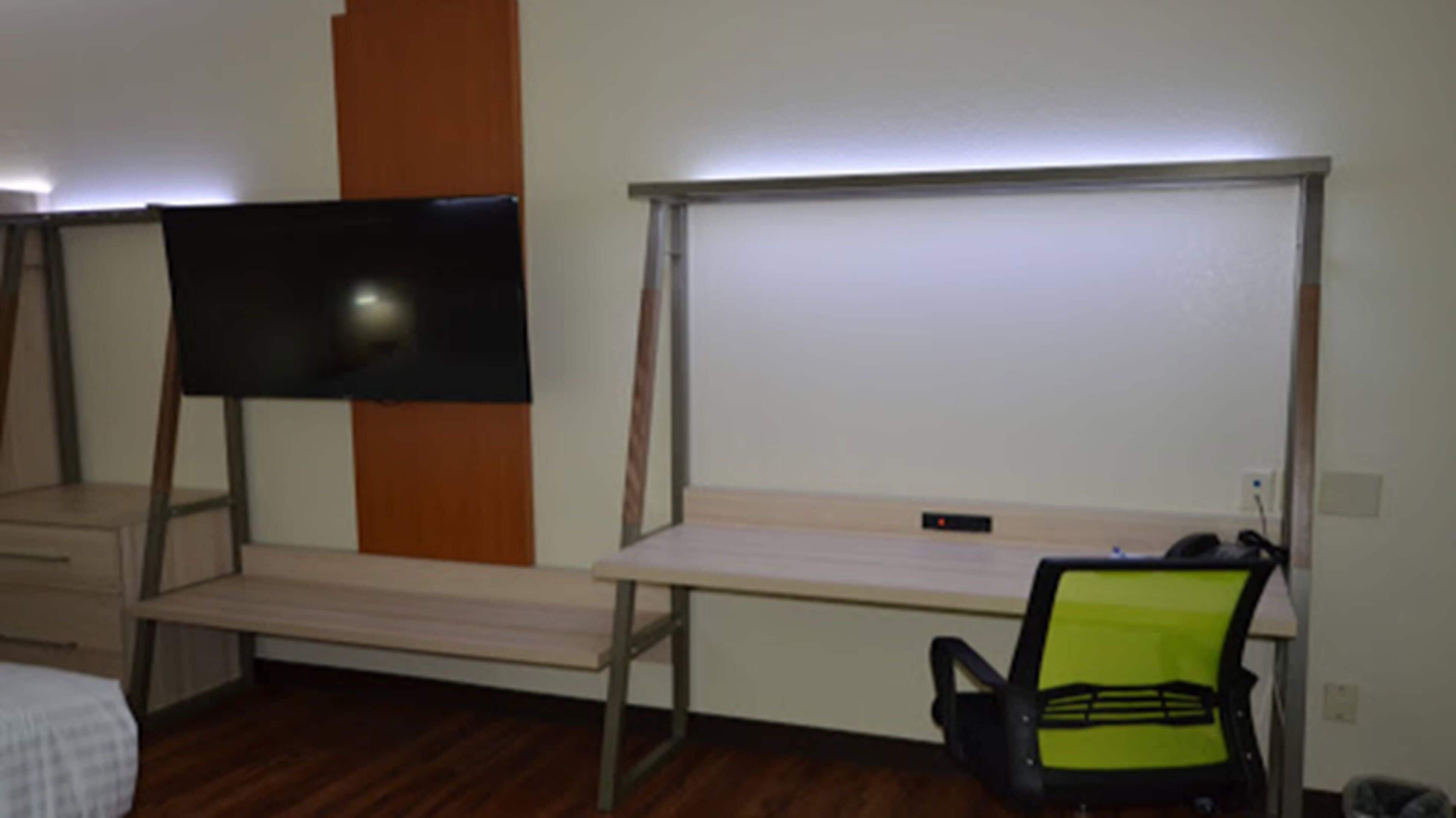 1 bedroom, in-room safe, desk, iron/ironing board