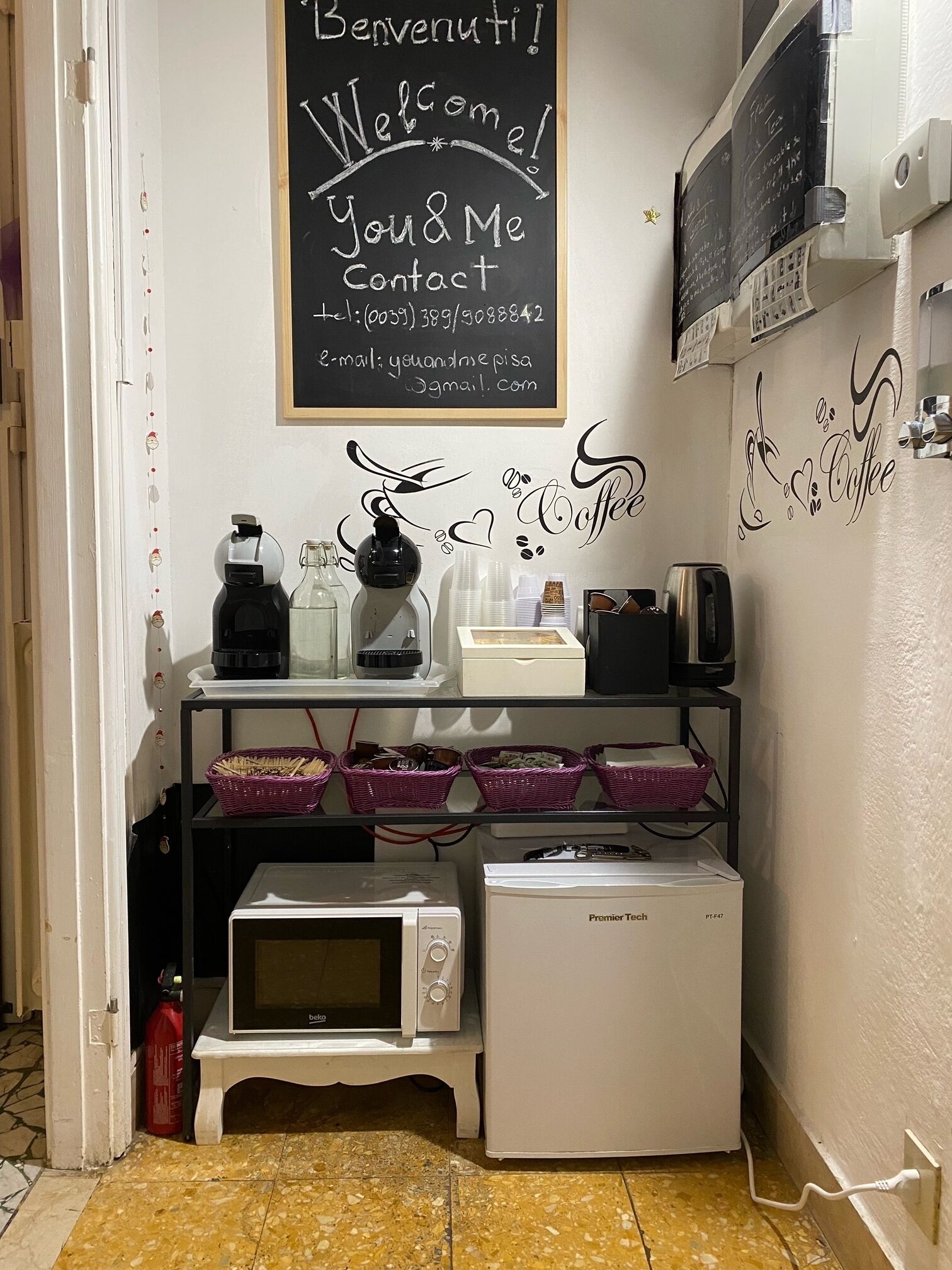 Camera singola, bagno condiviso | Copriletto in piuma, una scrivania, Wi-Fi gratuito, lenzuola