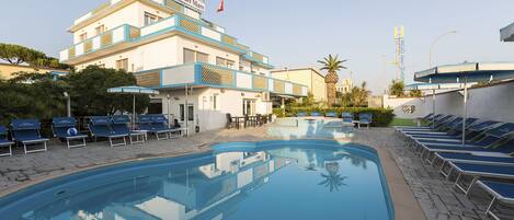 Seasonal outdoor pool