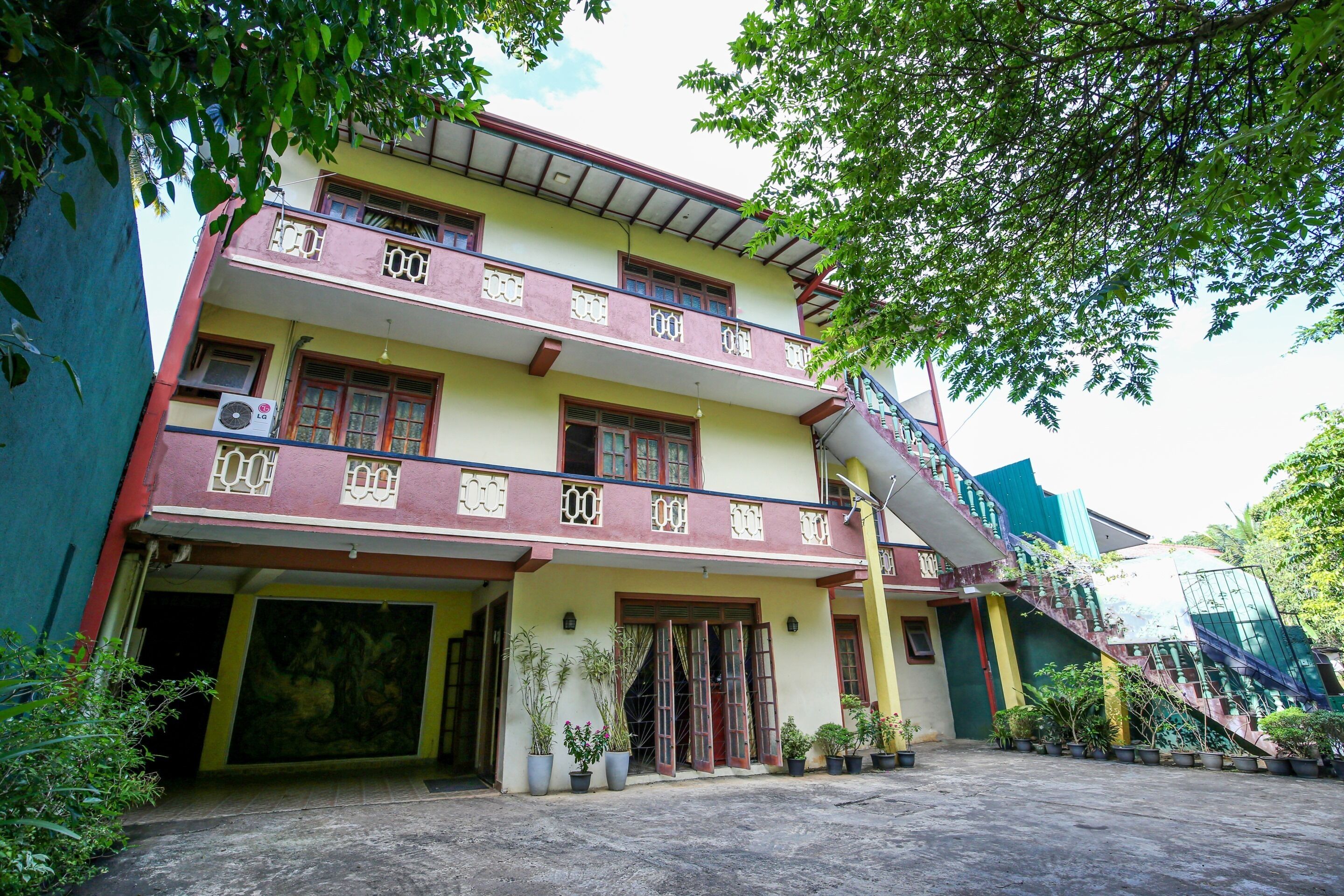 Bahagian luar