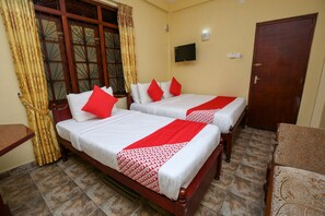 Standard Room | 1 bedroom, minibar, in-room safe, desk - OYO 433 Paradise Resort (Kandy)