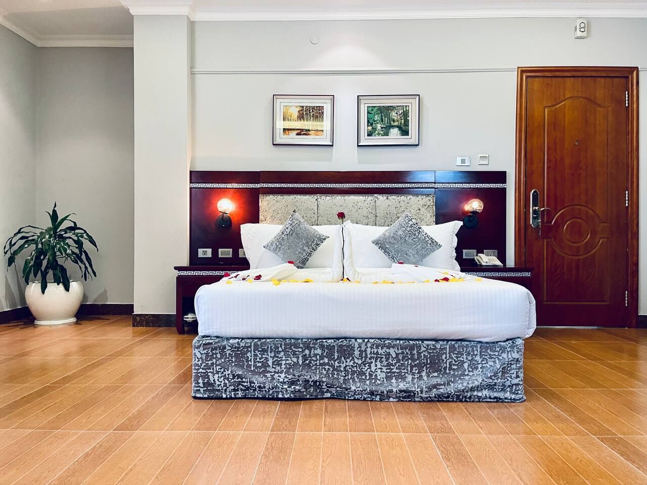 Chambre Deluxe, 1 grand lit, balcon, vue ville