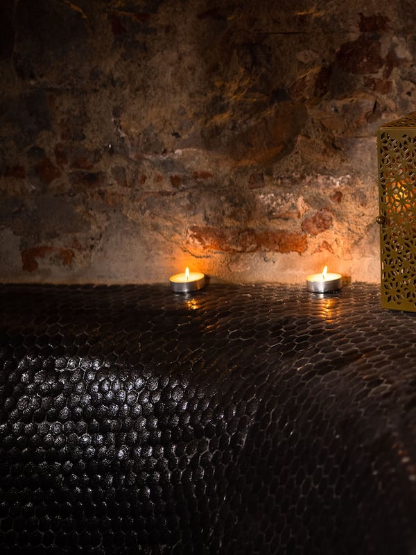 Couples treatment rooms, sauna, hot tub, Turkish bath, body treatments