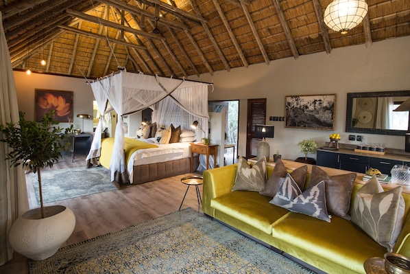 Honeymoon Suite