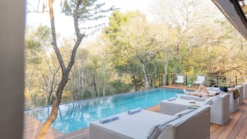 9 piscinas al aire libre, sillones reclinables de piscina
