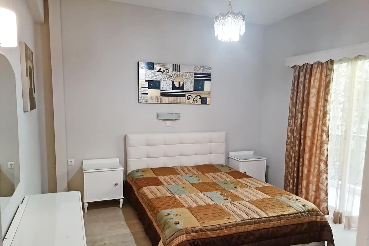 Apartemen, 2 kamar tidur | Seprai premium, meja kerja, kedap suara, dan Wi-Fi gratis