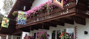 ดิโอลิมเปียลอดจ์