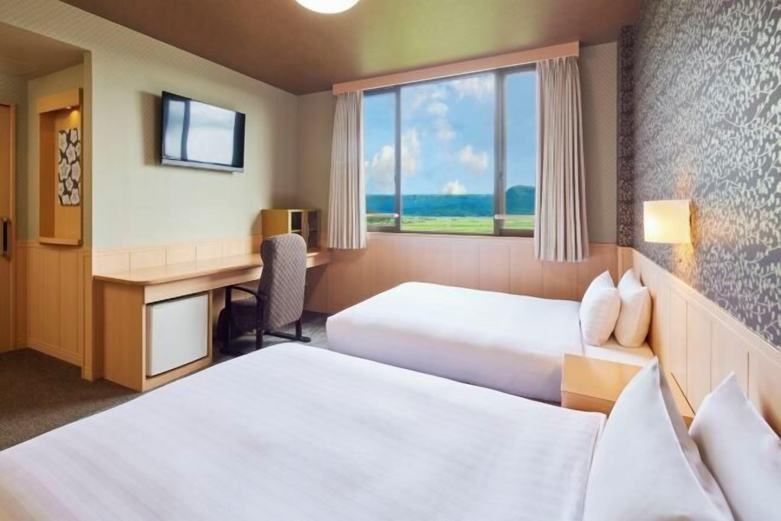 セーフティボックス (室内)、WiFi (無料)、ベッドシーツ