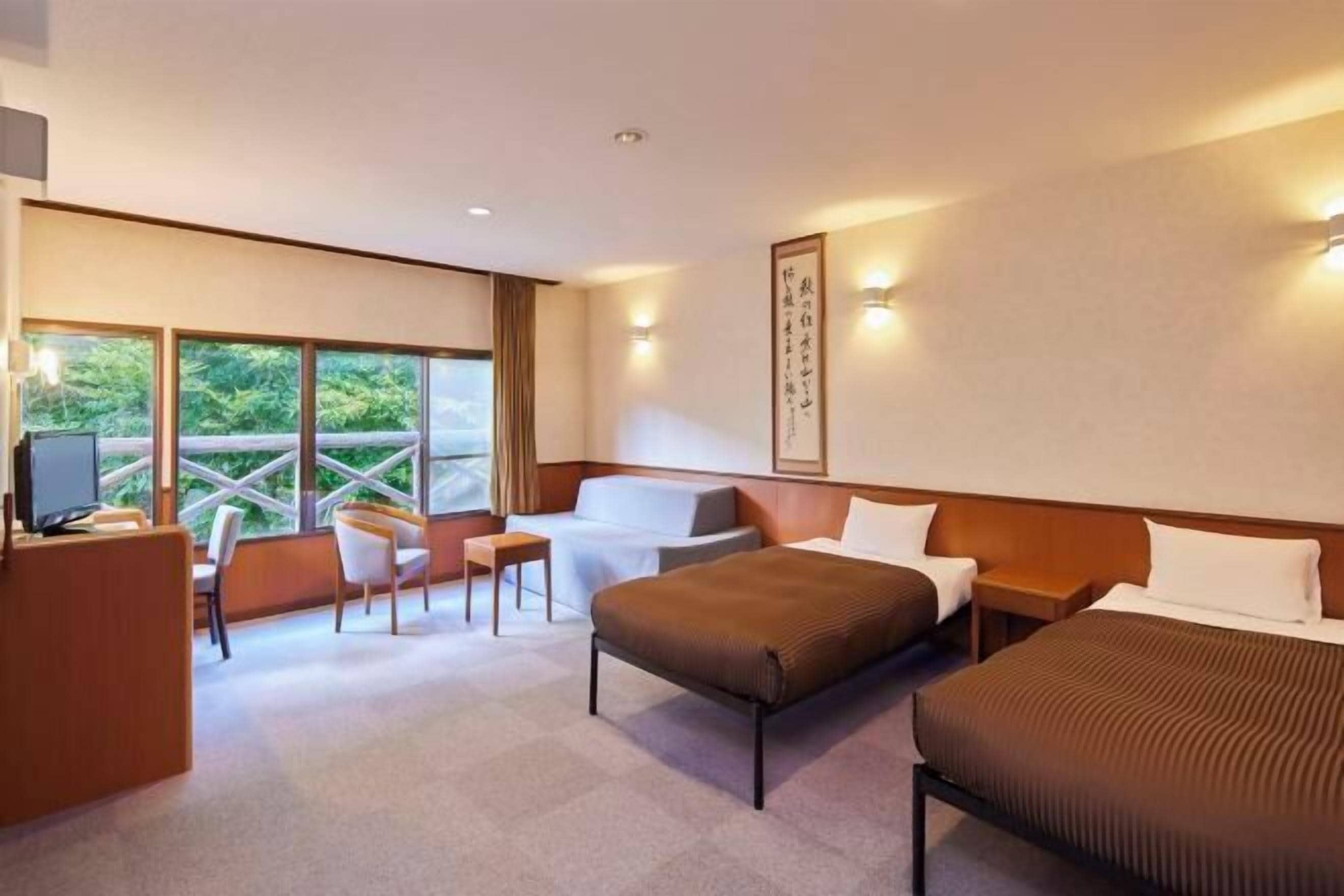 セーフティボックス (室内)、WiFi (無料)、ベッドシーツ