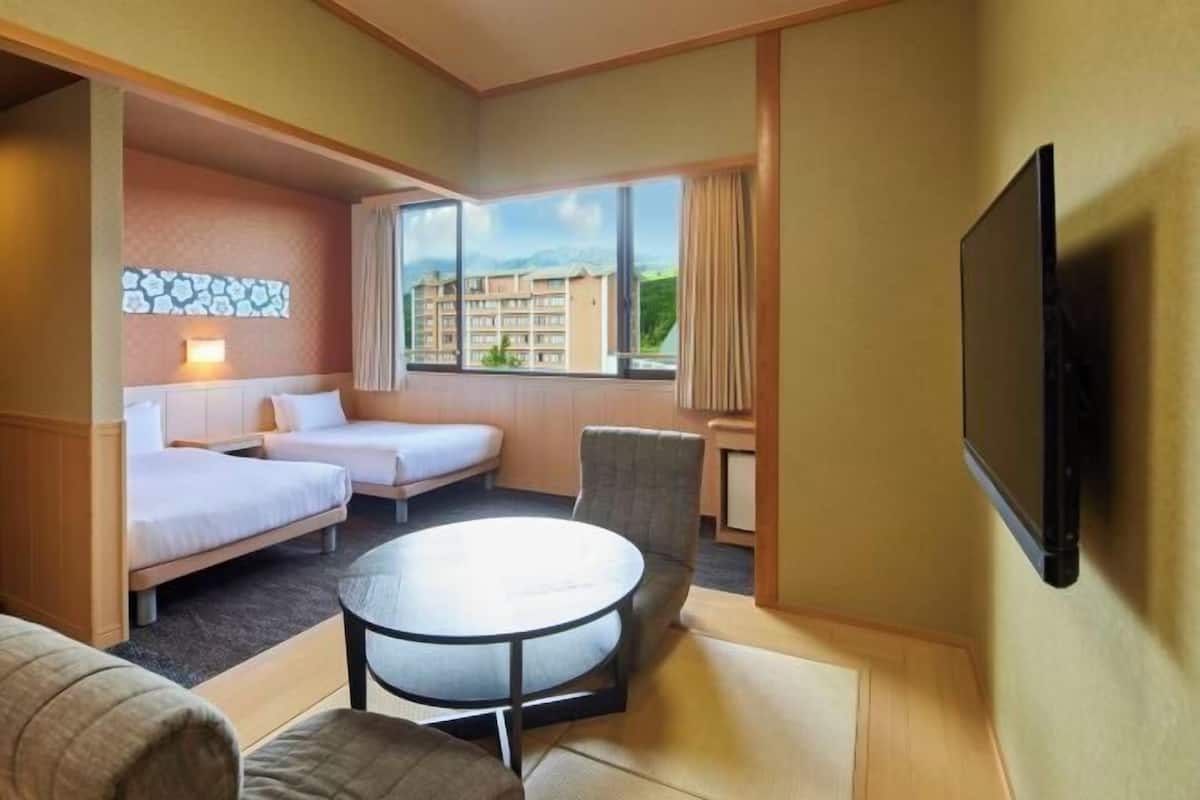 Zimmersafe, kostenloses WLAN, Bettwäsche