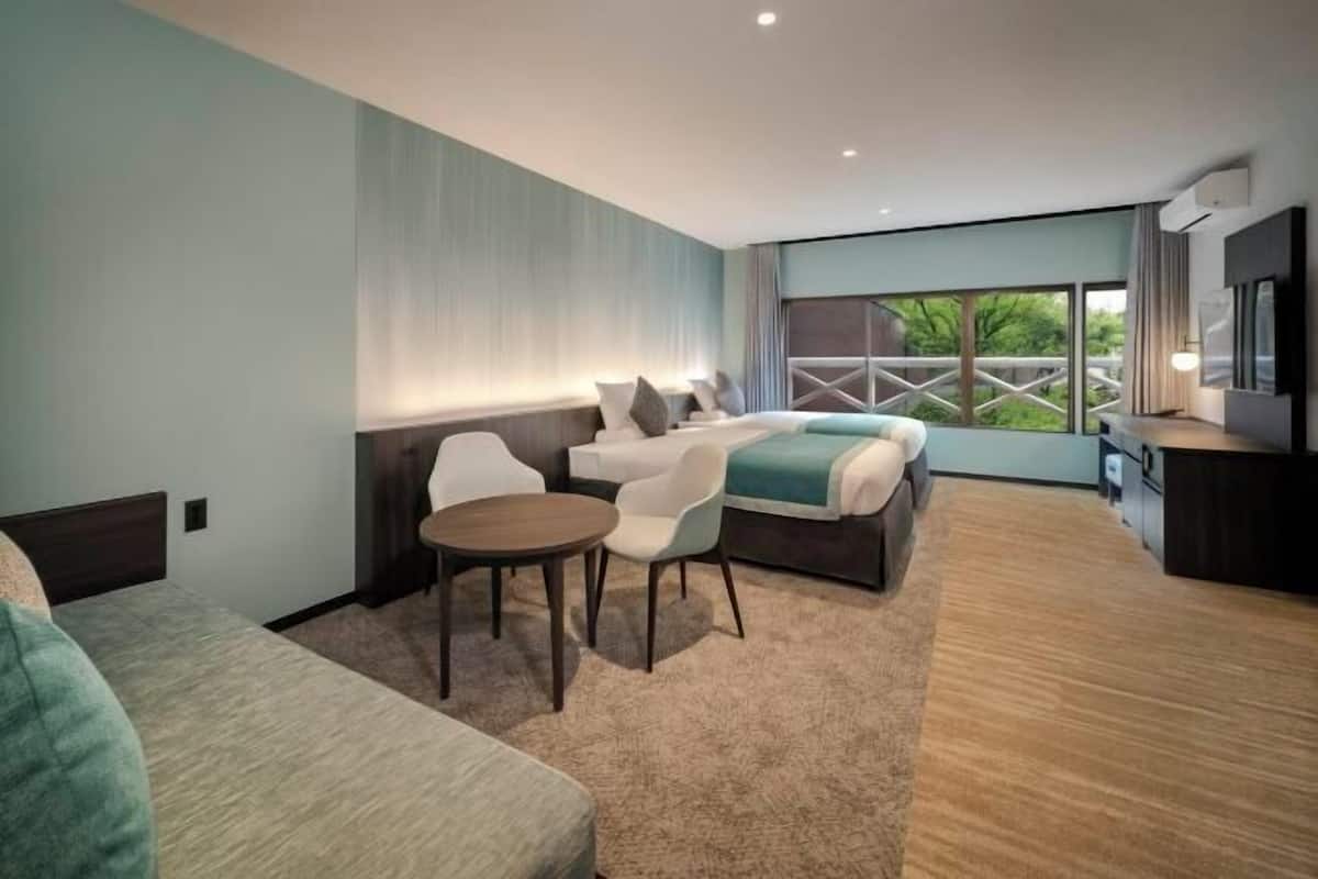 Caja de seguridad en la habitación, wifi gratis y ropa de cama