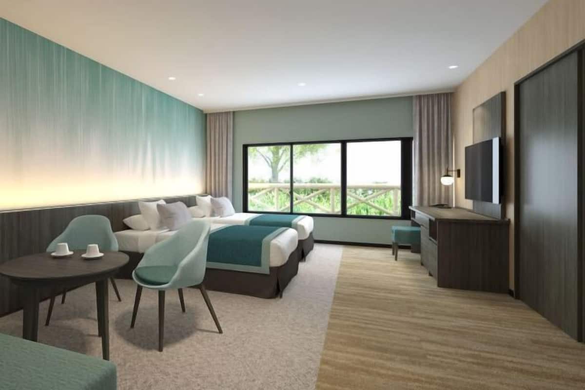 In-room safe, free WiFi, bed sheets