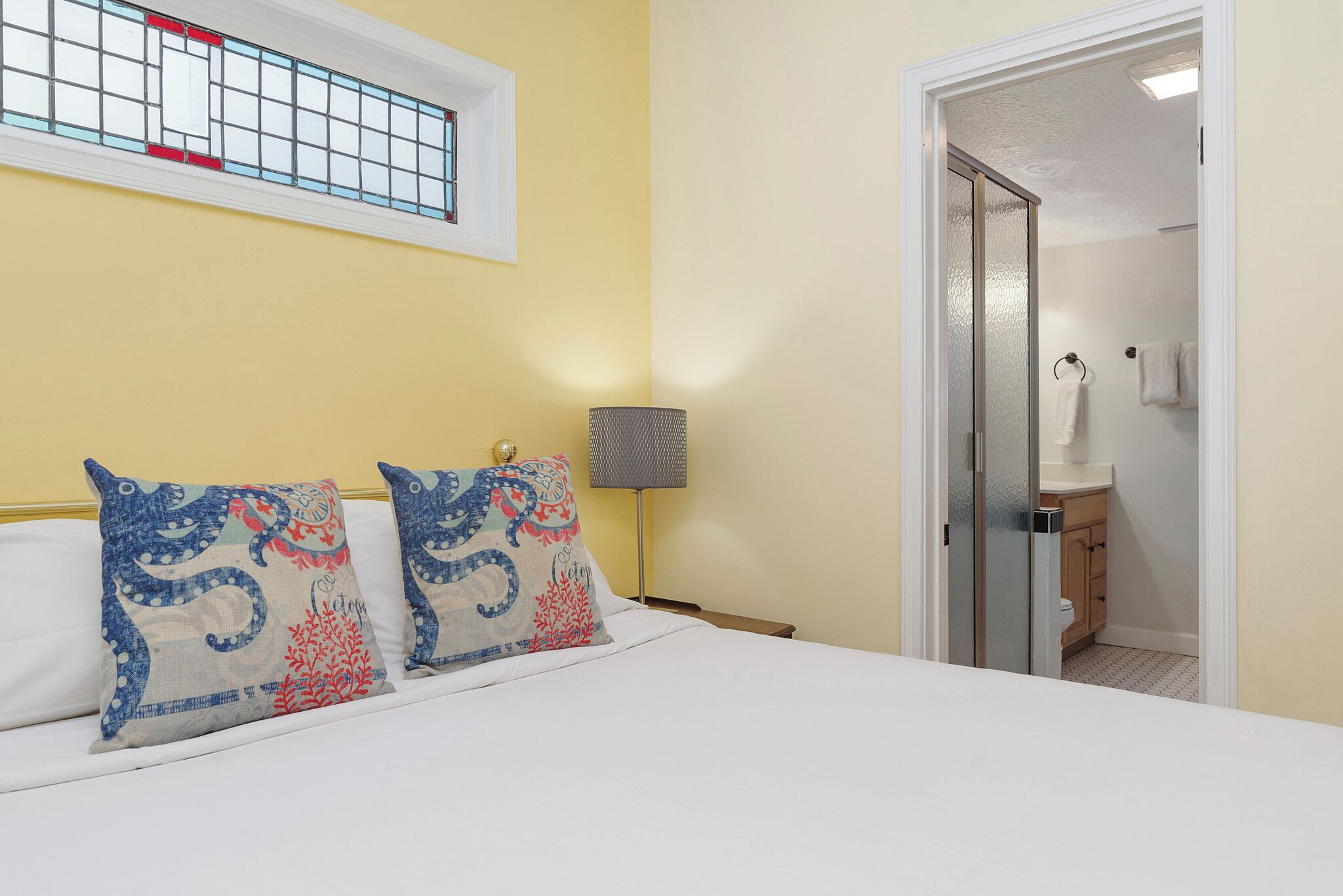 unit #1 room, 3 bedrooms, kitchen | egyptian cotton sheets, premium bedding, memory-foam beds