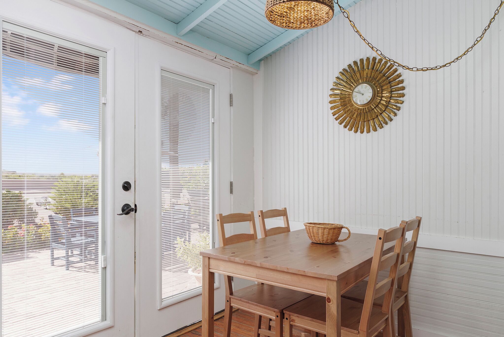 unit #1 room, 3 bedrooms, kitchen | beach/ocean view