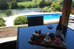 Outdoor pool - Te Awa Lodge (Haruru)