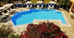 Seasonal outdoor pool, open 10:00 AM to 9:00 PM, pool umbrellas - Toni's Guesthouse (Corfu)
