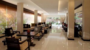 Lobby - Regent Park Hotel (Phnom Penh)
