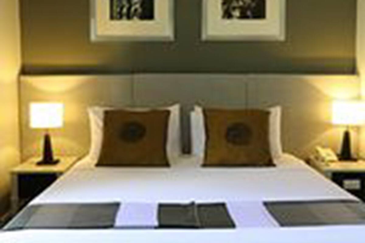Deluxe Room (Single) | Desk, rollaway beds (surcharge), WiFi (free)