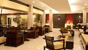 Lobby sitting area - Regent Park Hotel (Phnom Penh)