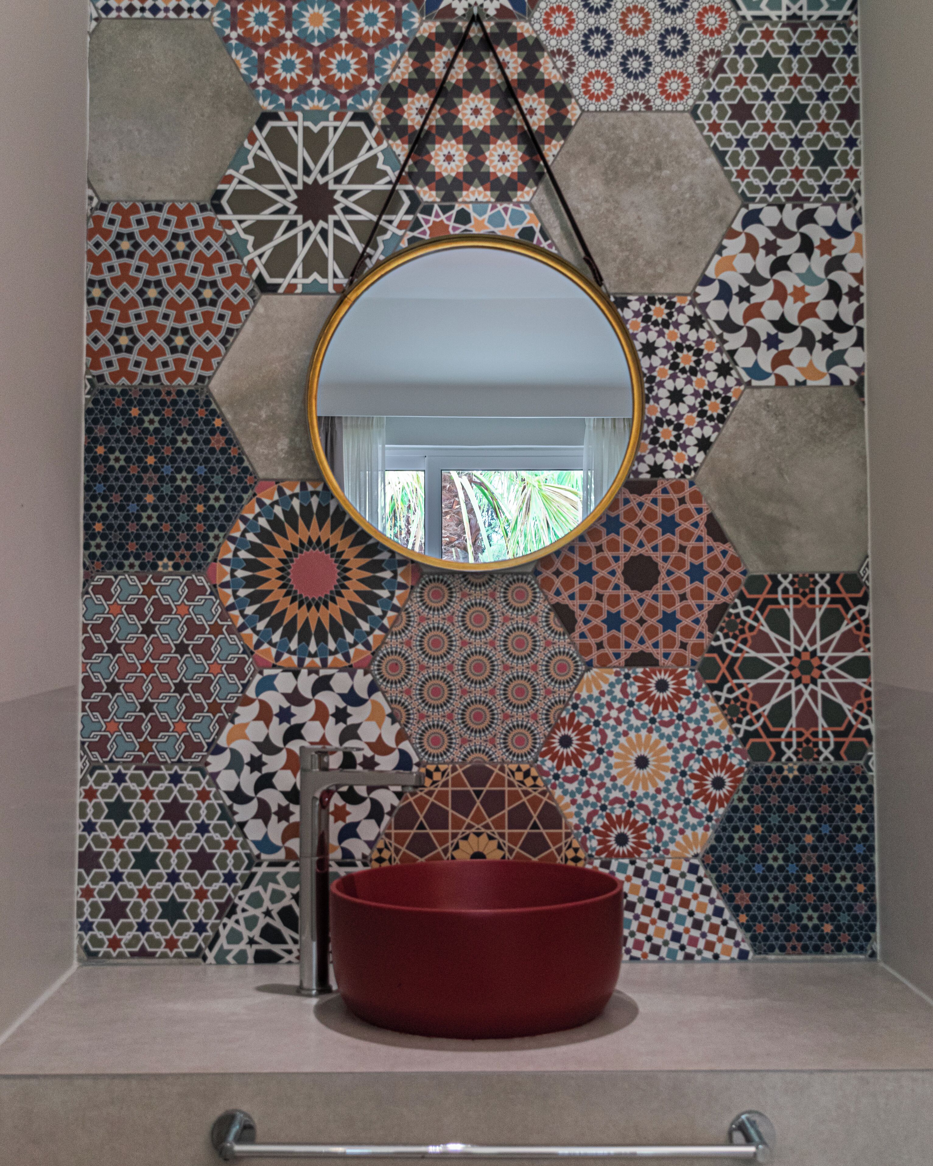 deluxe double or twin room (pool or sea view) | bathroom | shower, hair dryer, towels