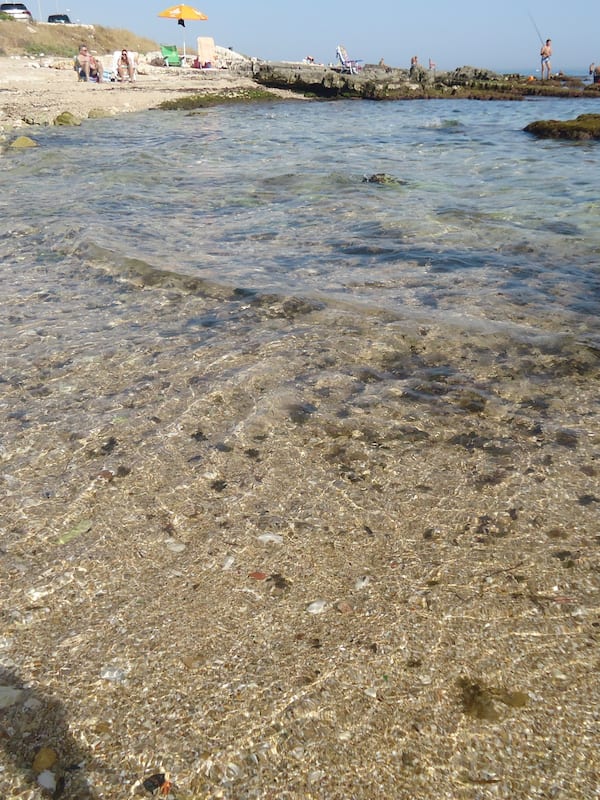 Di pantai