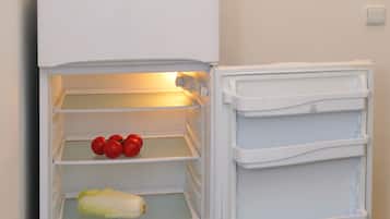 Apartment, 2 Bedrooms | Mini-refrigerator