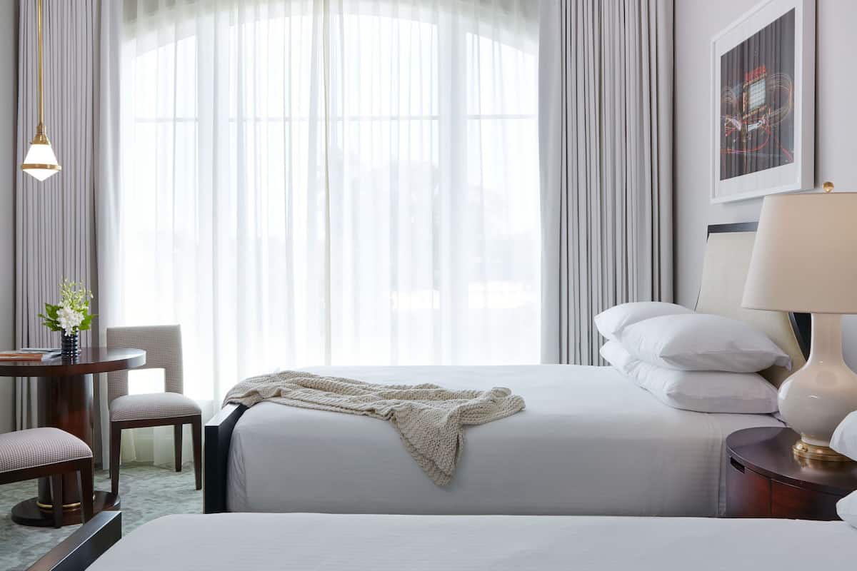 premium bedding, free minibar, in-room safe, laptop workspace