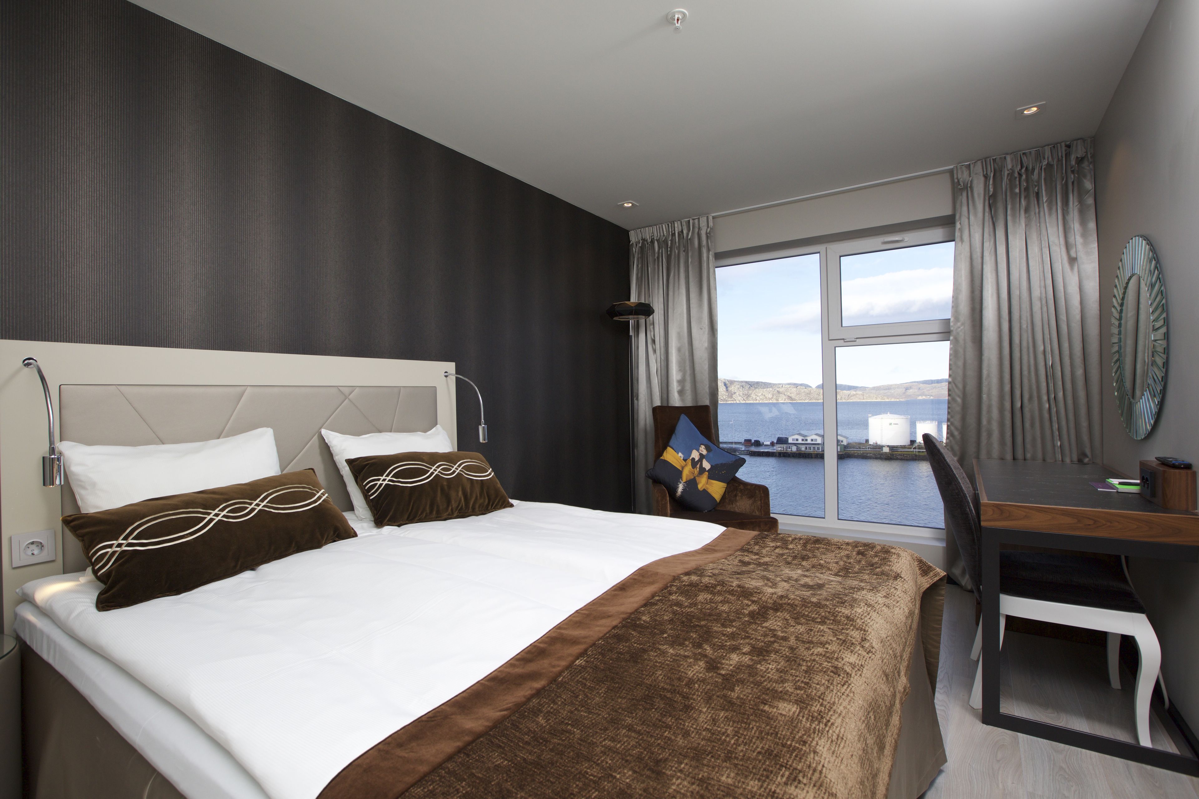 Superior Room, 1 Double Bed, Non Smoking | Free WiFi