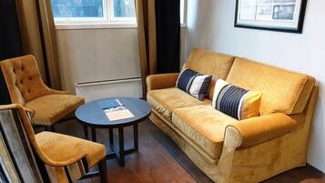 Suite – signature | Sengetøy av topp kvalitet, senger med overmadrass og strykejern/-brett