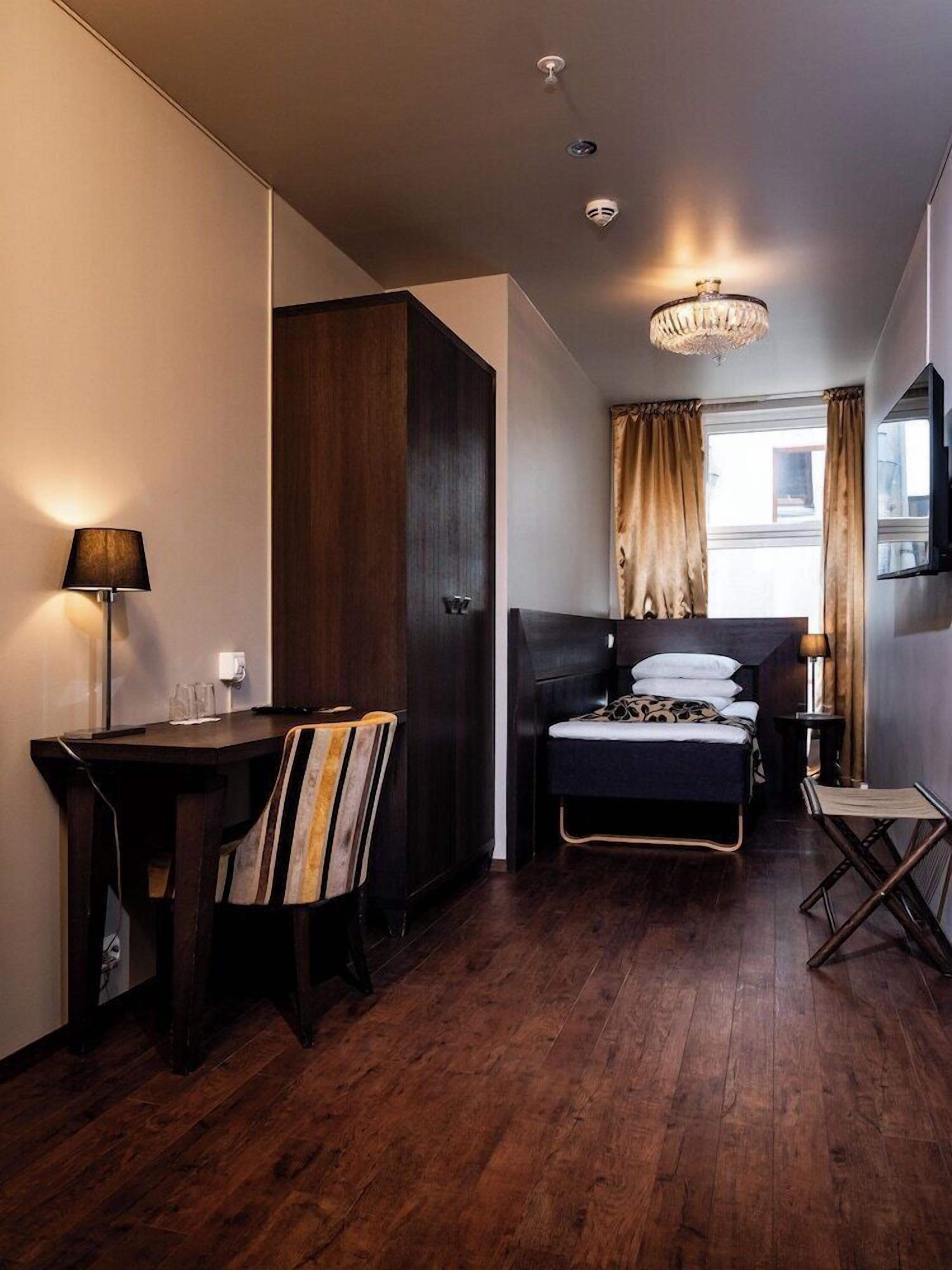 Premium bedding, pillow-top beds, iron/ironing board, free WiFi