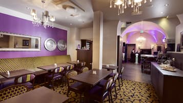 Ilmainen päivittäinen buffetaamiainen